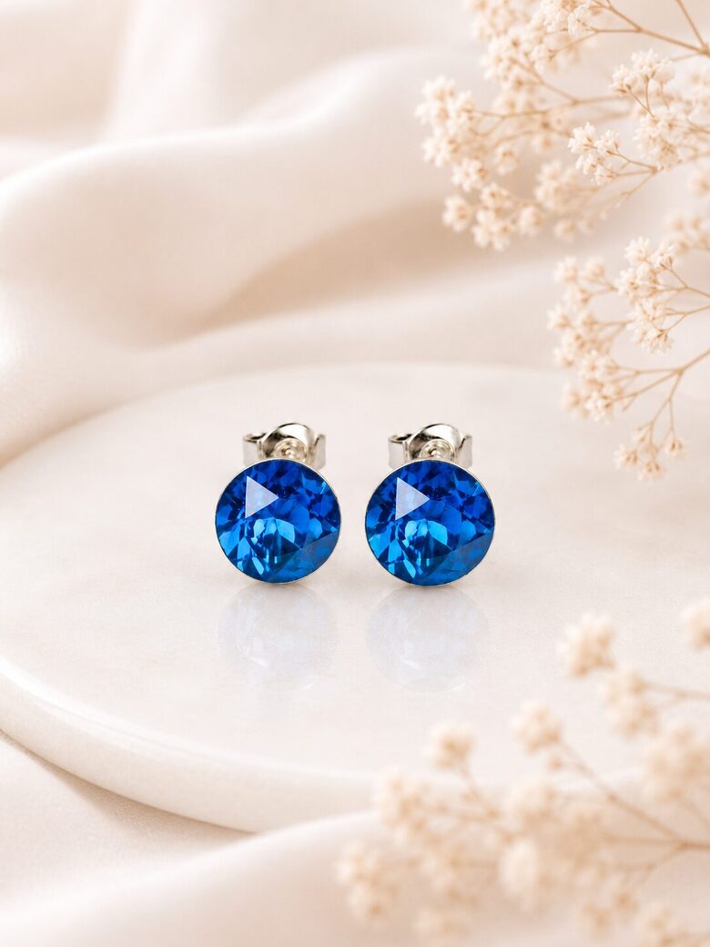8mm Sudraba nagliņauskari ar Swarovski kristālu "Tesa" 