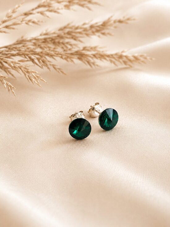8mm Sudraba nagliņauskari ar Swarovski Rivoli kristālu "Tesa" Emerald