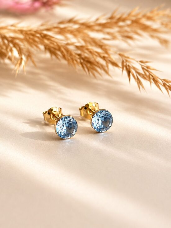 6mm Sudraba nagliņauskari ar Swarovski kristālu "Tesa" Light sapphire