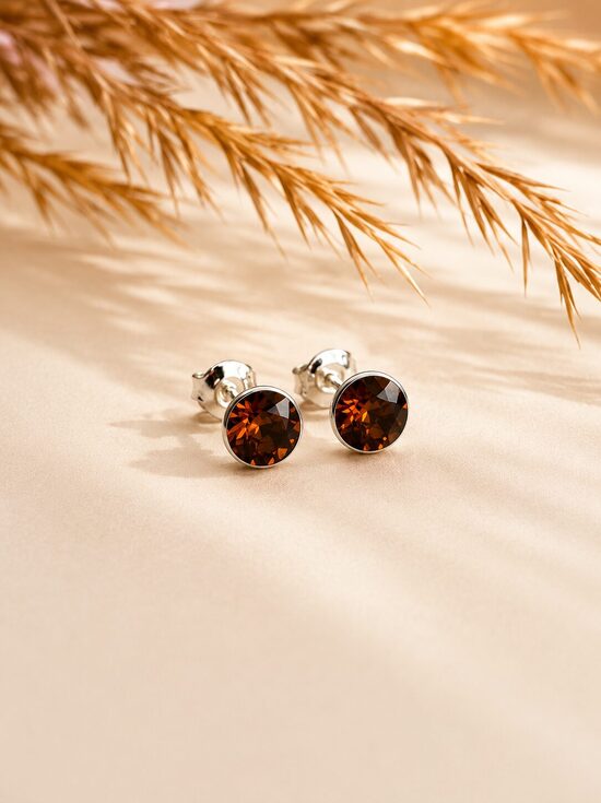 6mm Sudraba nagliņauskari ar Swarovski kristālu "Tesa" Light Smoked Topaz Ignite