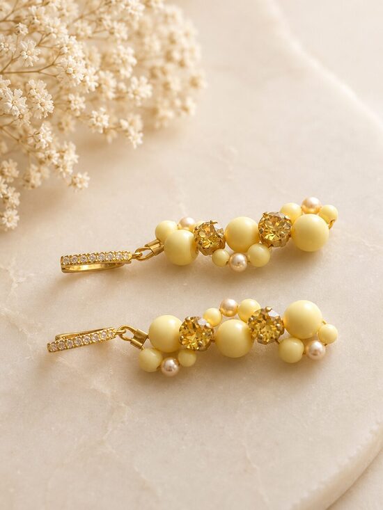 Sudraba pērļu vijuma auskari "Linda"- Pastel yellow