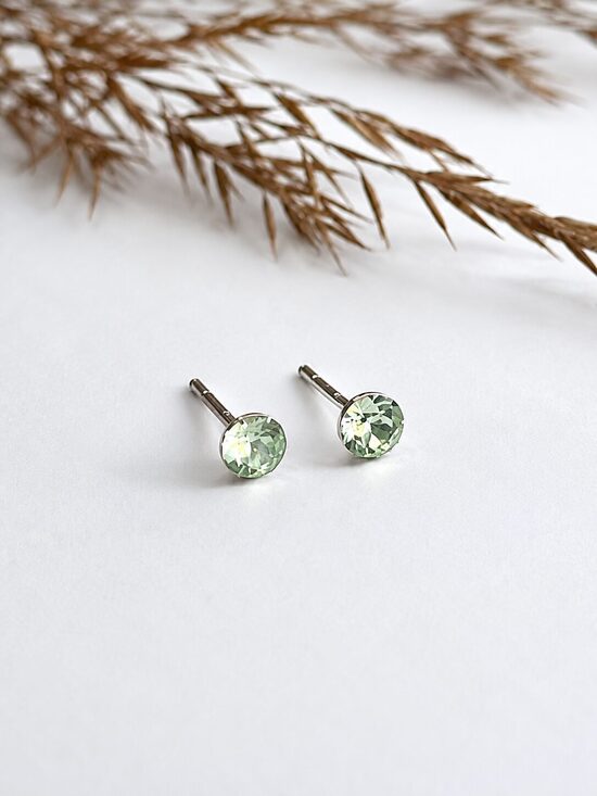 4mm Sudraba nagliņauskari ar Swarovski kristālu "Tesa" Crystolite