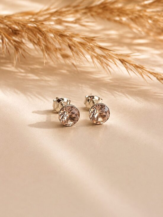 6mm Sudraba nagliņauskari ar Swarovski kristālu "Tesa" Silk