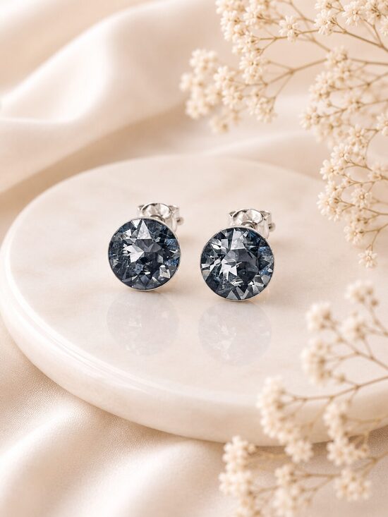 8mm Sudraba nagliņauskari ar Swarovski kristālu "Tesa" Silver Night