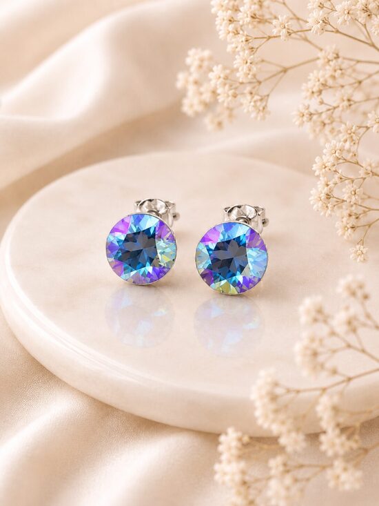 8mm Sudraba nagliņauskari ar Swarovski kristālu "Tesa" Black Diamond Blue AB