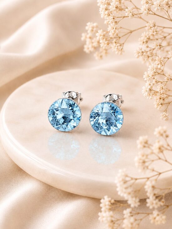 8mm Sudraba nagliņauskari ar Swarovski kristālu "Tesa" ReCreated Ice Blue